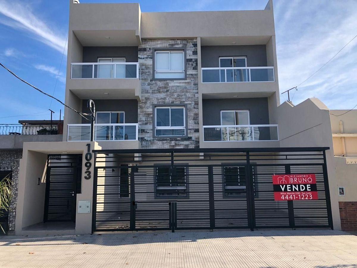 DEPARTAMENTO 2 AMB – 1° PISO FRENTE - CON BALCON