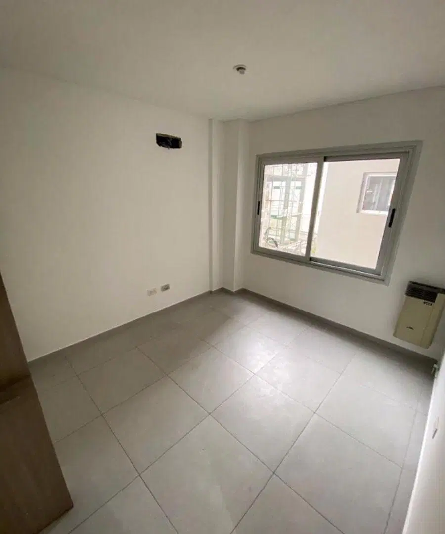 DEPARTAMENTO MONOAMBIENTE CON BALCON Y COCHERA - AL FRENTE 4