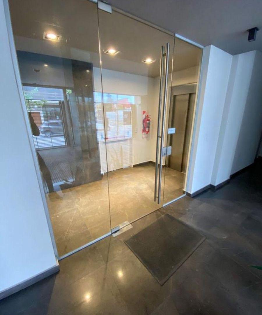 Foto de DEPARTAMENTO 2 AMBIENTE CON BALCON - CONTRAFRENTE -, imagen 4