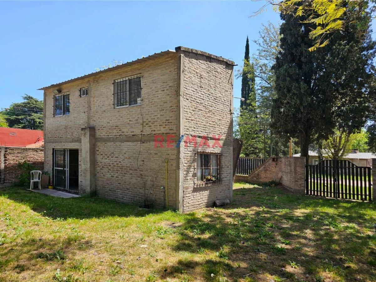 Casaquinta 3 Amb Venta La Reja Lote 1800 m², Pileta 1