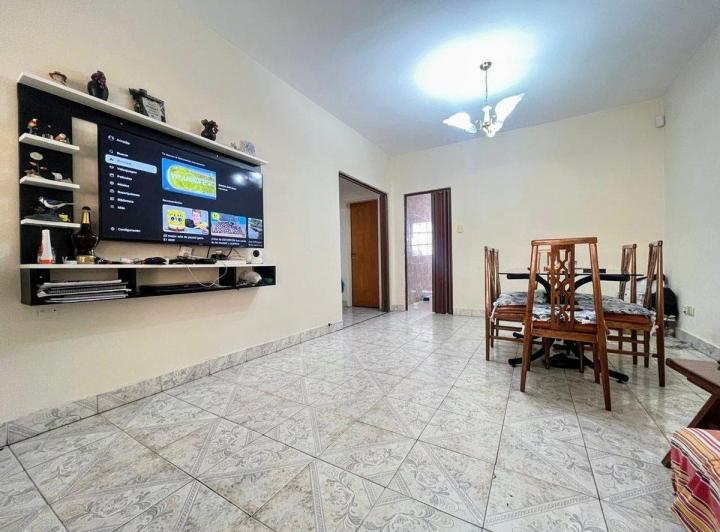 CASA CON 4 DEPARTAMENTO  MAS LOTE EN VENTA MORON 2