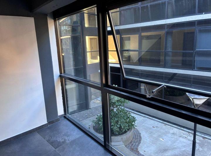 ALQUILER OFICINA COMERCIAL - ITUZAINGO 3