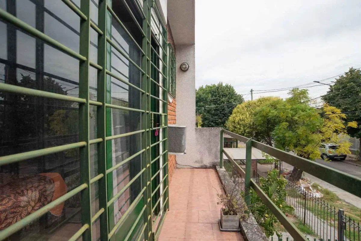 VENTA PH 3 AMB PATIO BALCON COCHERA CAST. NORTE 3