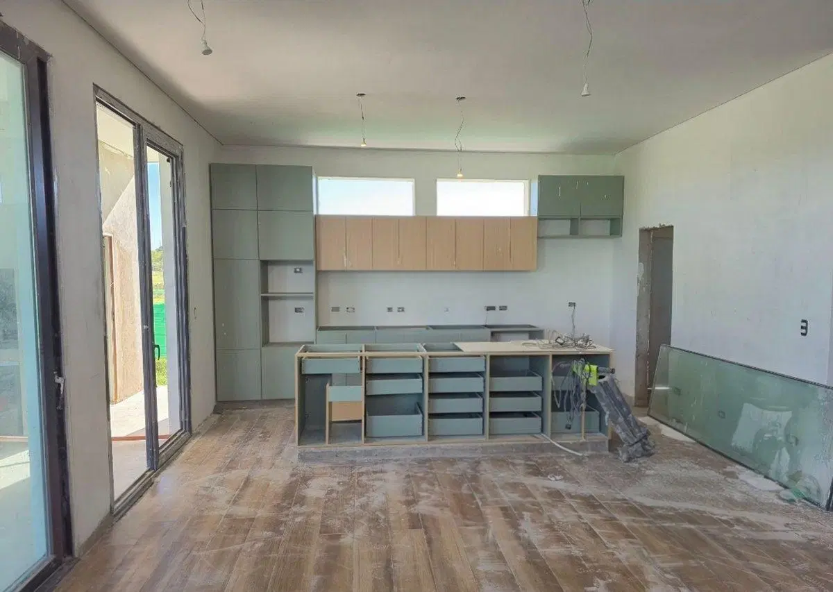 VENTA CASA 4 AMBIENTES CON PILETA SAN FERMIN 4