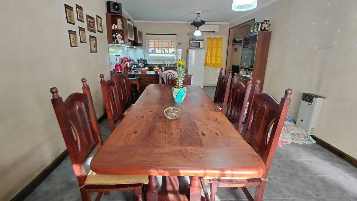 CASA 4 DORMITORIOS VENTA PASO DEL REY JARDIN COCHE 2