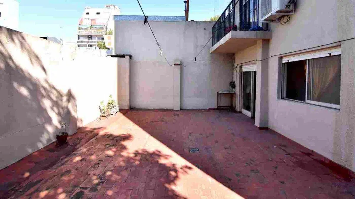 VENTA DEPARTAMENTO 3 AMBS LINIERS CENTRO C/ PATIO 2