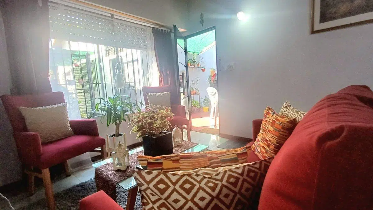 VENTA CASA TIPO PH CASTELAR SUR OPORTUNIDAD 3