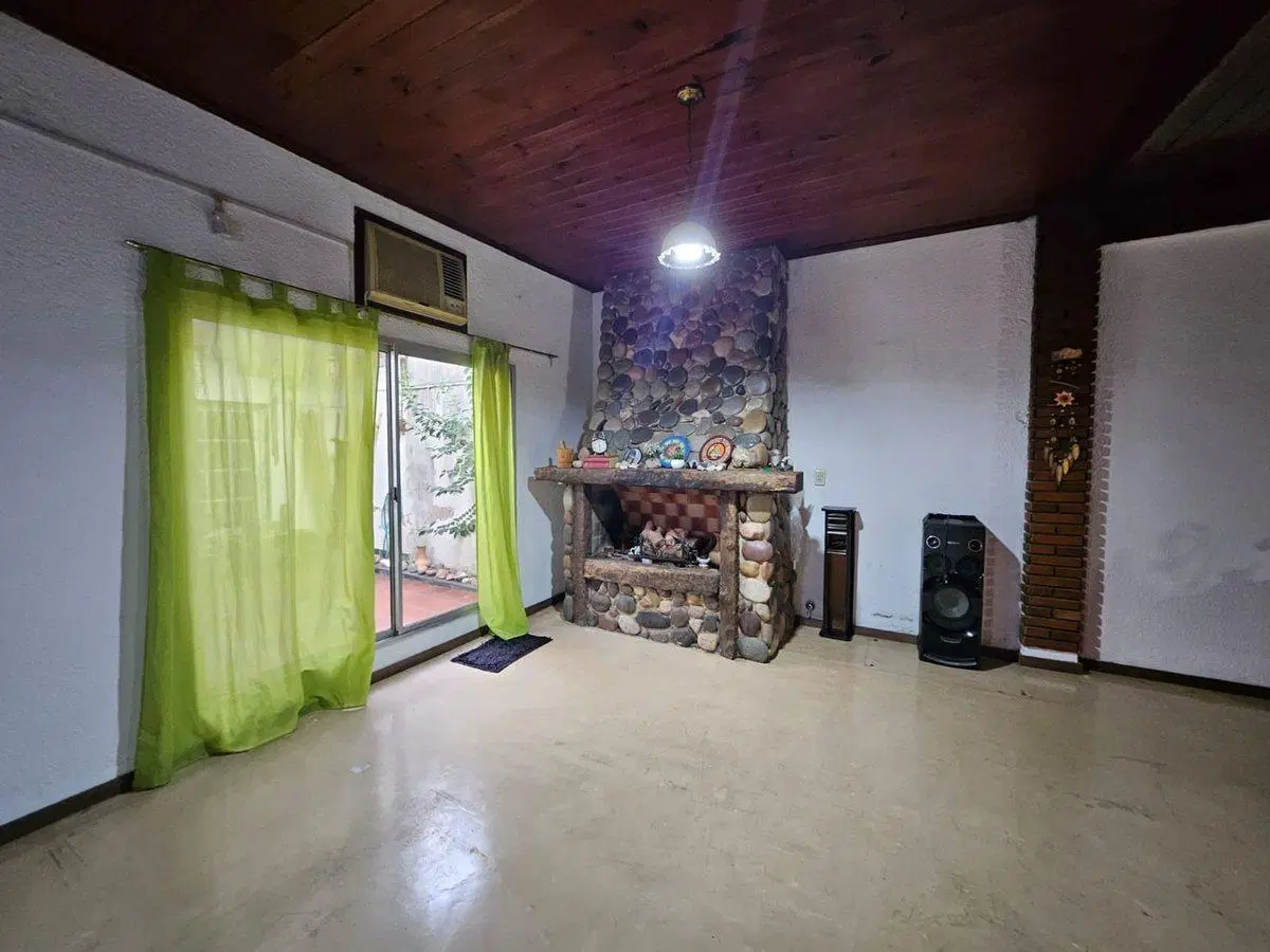 VENTA CASA 4 AMB - MORON- APTO CREDITO 5