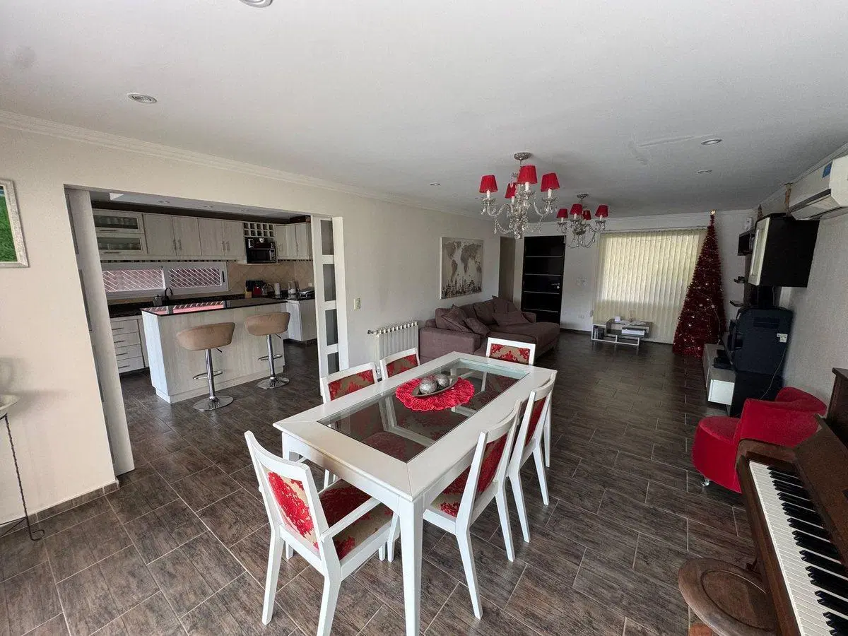 VENTA CASA 4AMB LELOIR ITUZAINGO PILETA APT CREDIT 4