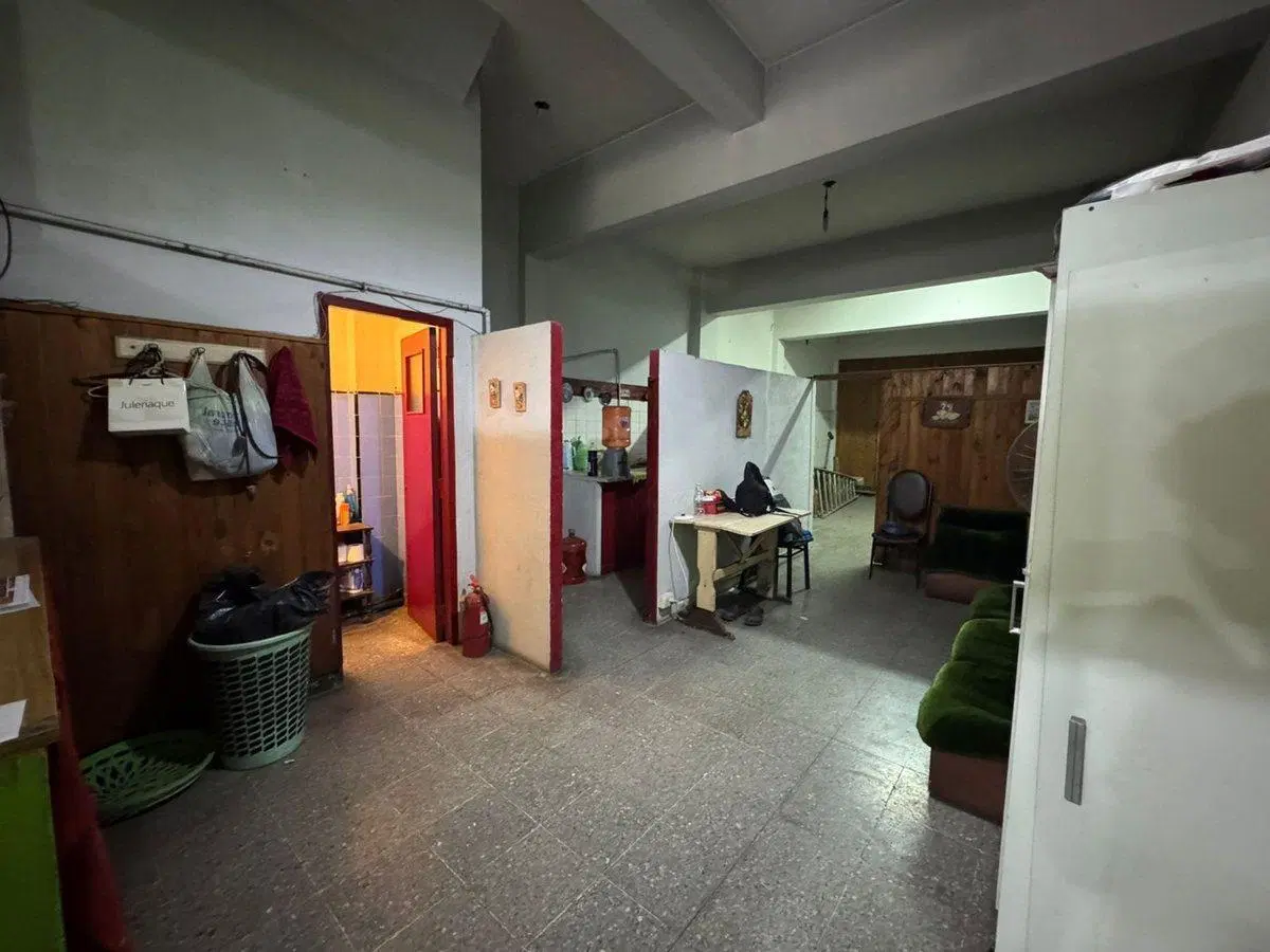 VENTA LOCAL COMERCIAL PADUA SOBRE AVENIDA 100 MTS 4