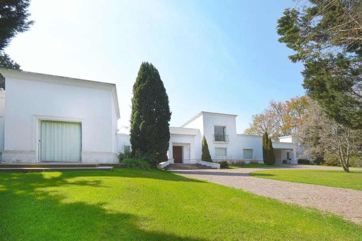 Venta Casa Lujan Club de Campo la Colina 5