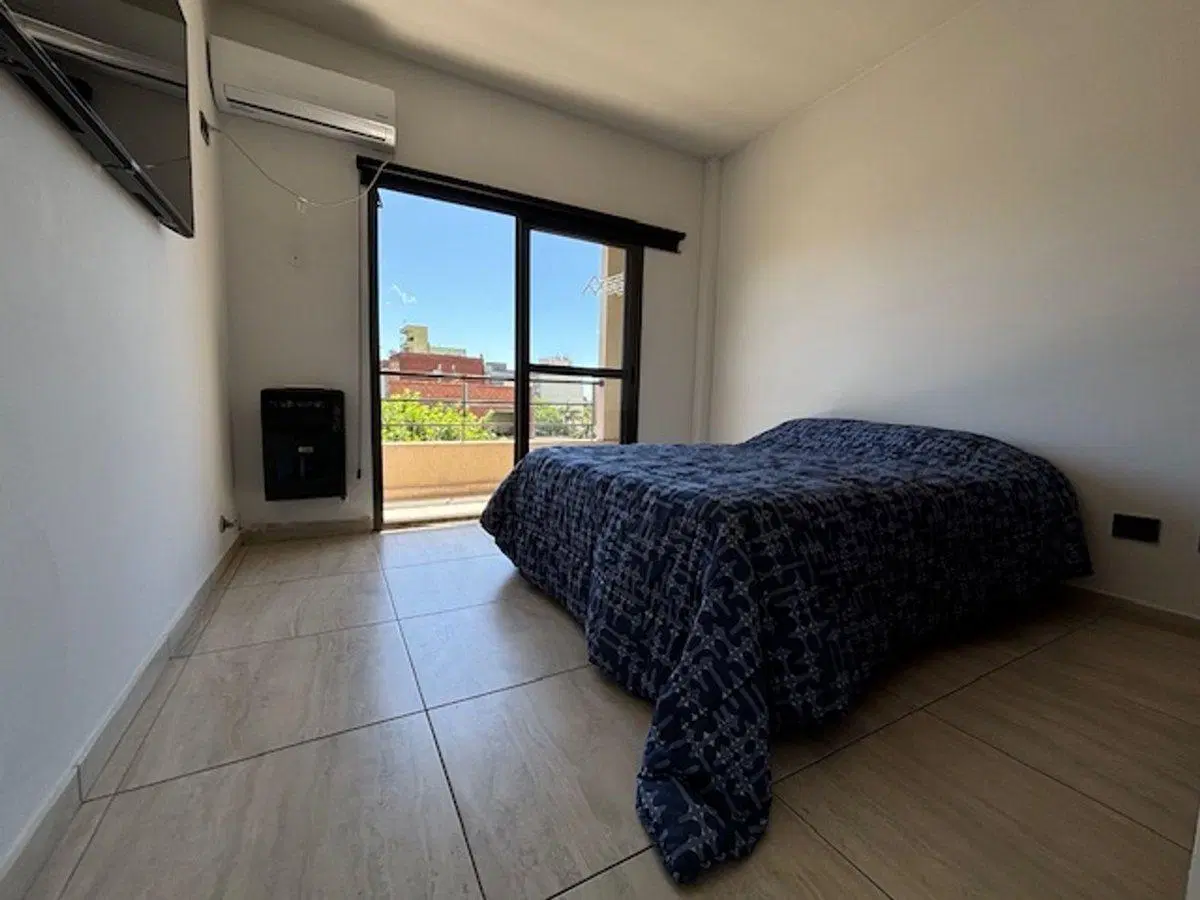 VENTA DEPARTAMENTO 2 AMBIENTES MORON COCHERA 5