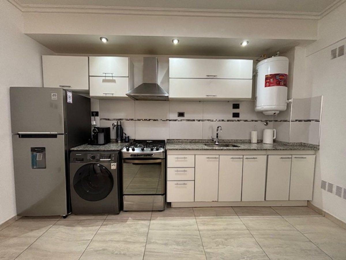 VENTA DEPARTAMENTO 2 AMBIENTES MORON COCHERA