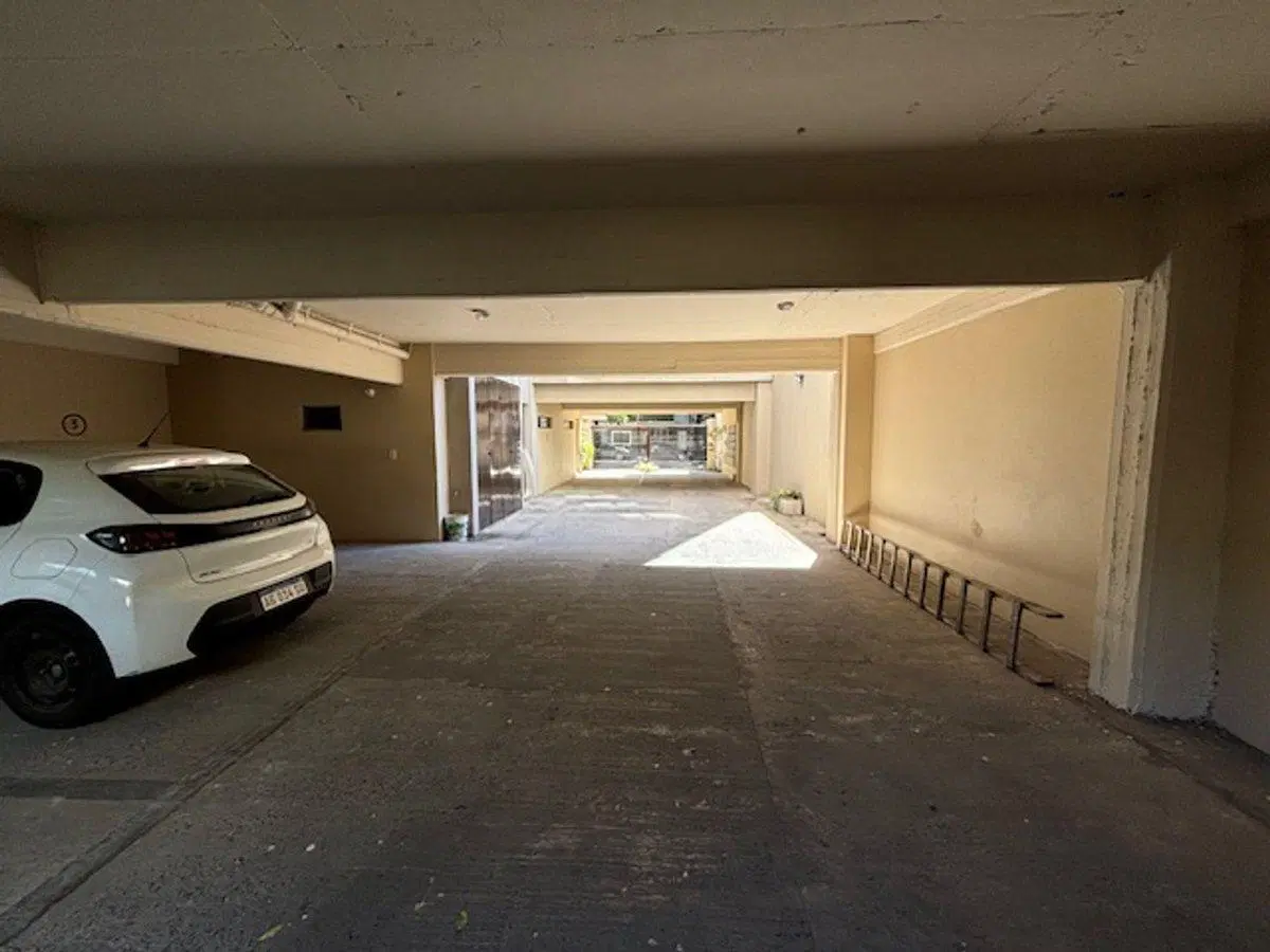 VENTA DEPARTAMENTO 2 AMBIENTES MORON COCHERA 4