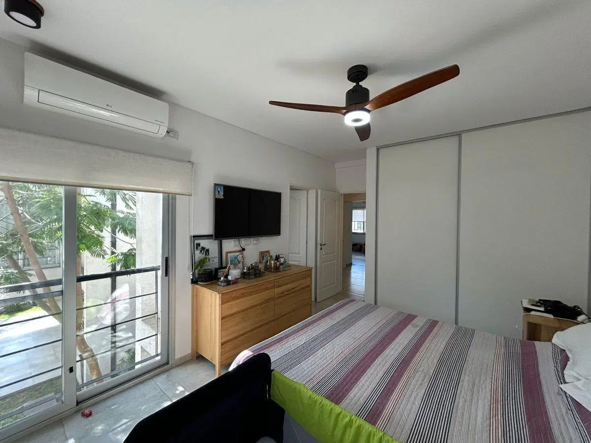 VENTA CASA 4 AMB. JARDÍN Y COCHERA -  ITUZAINGO 3