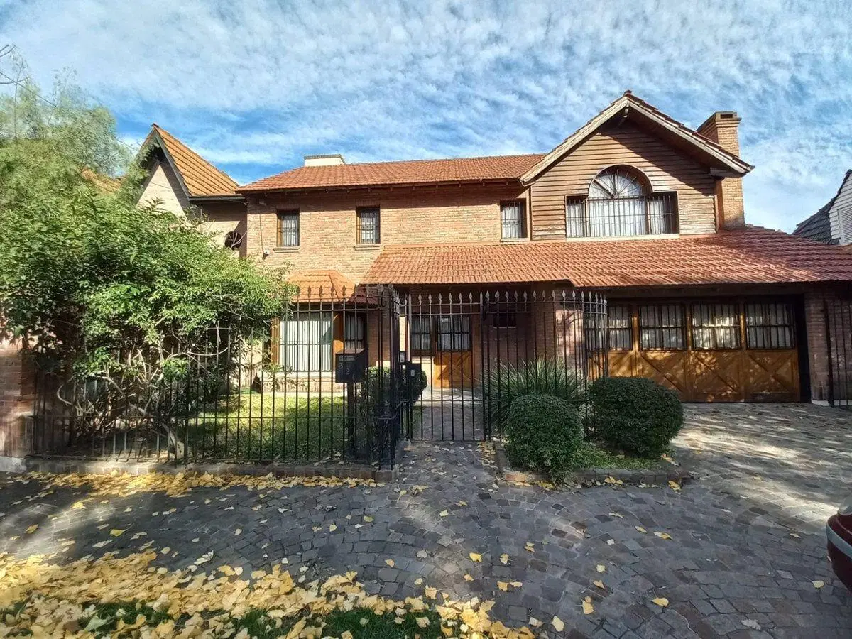 VENTA CHALET 4 AMB ITUZANGO NORTE ACEPTA PERMUTA 4