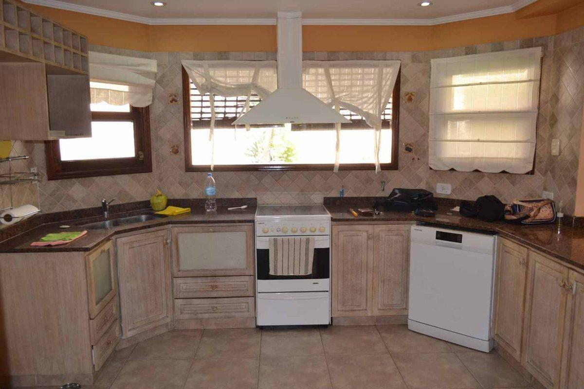 VENTA CHALET 4 AMB ITUZANGO NORTE ACEPTA PERMUTA
