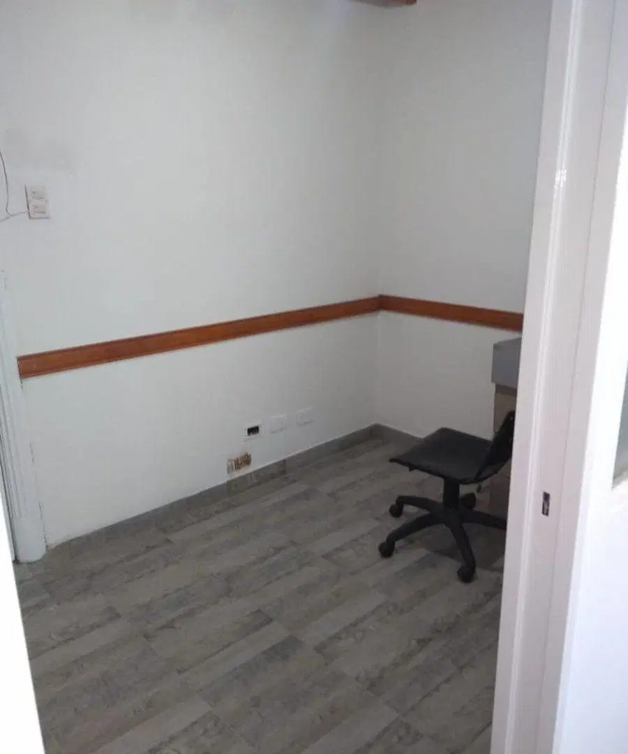 VENTA OFICINA MICROCENTRO 4