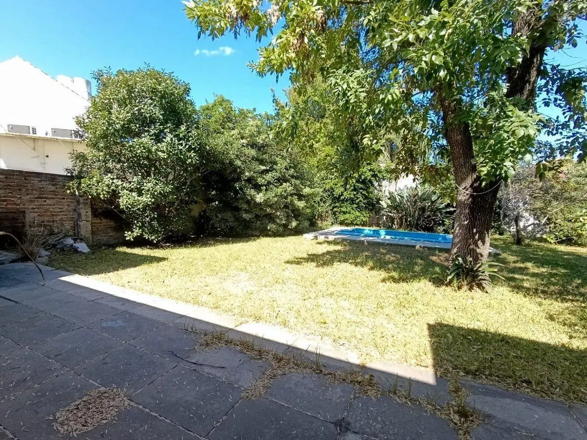 VENTA CASA 6 AMBIENTES C PARQUE Y COCHERA HAEDO 3