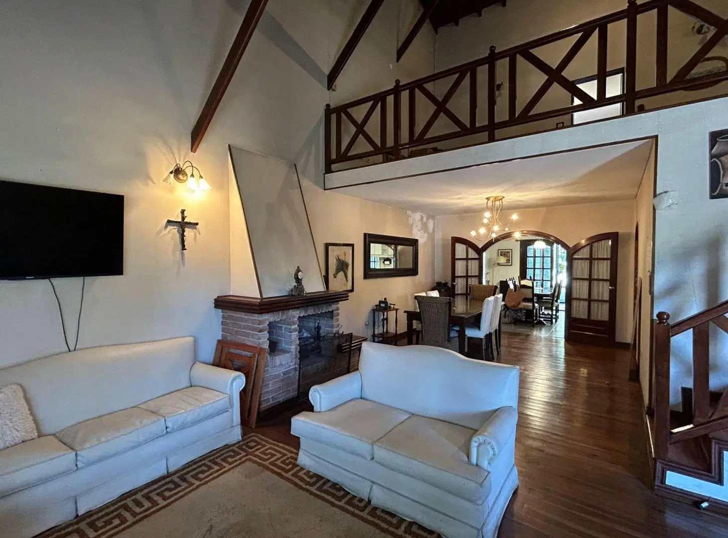 VENTA CASA 4 AMB. C/PARQUE PILETA -COCH  ITUZAINGO 5