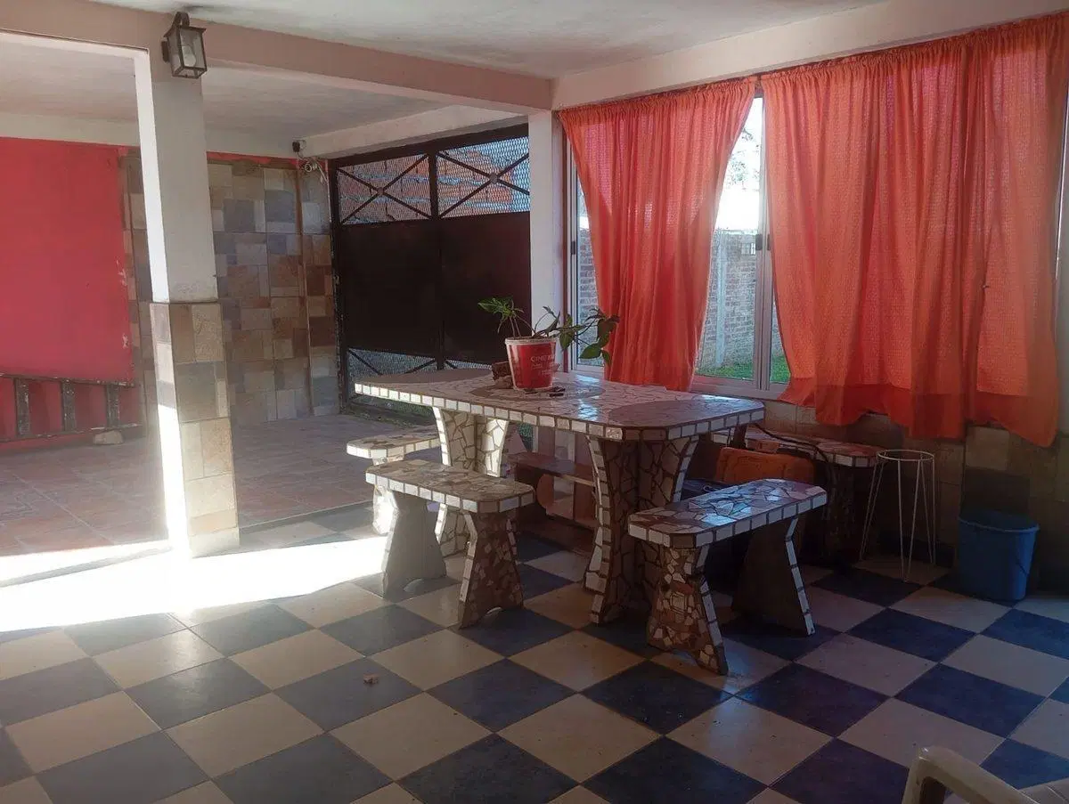 VENTA CASA EN MORENO 5