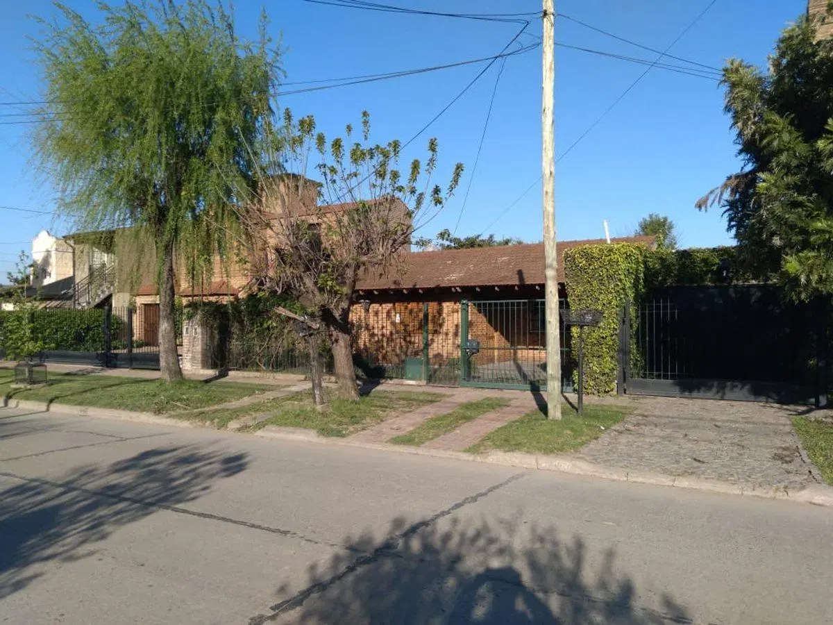 Venta Casa 3 Amb Cochera 2