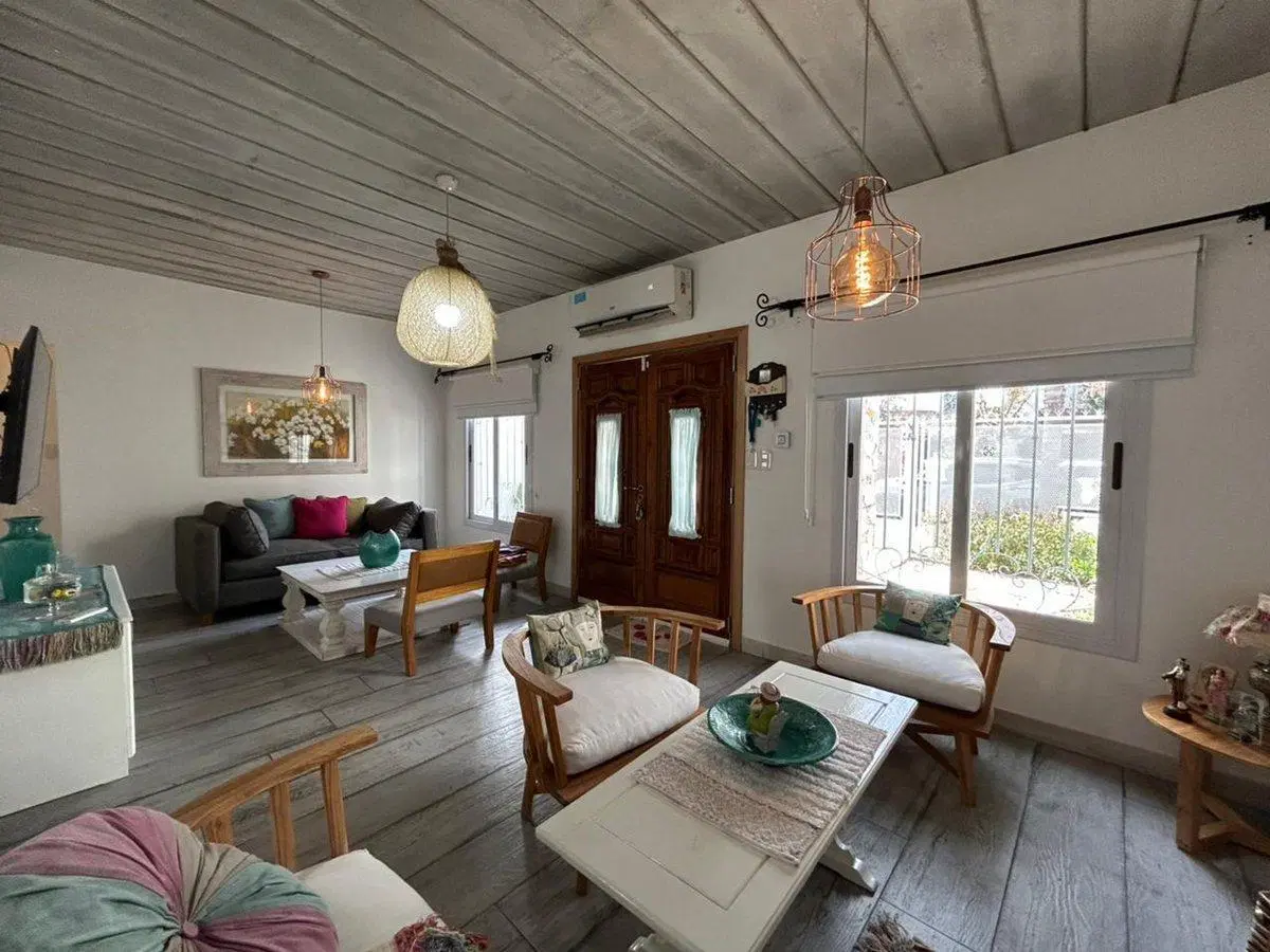 VENTA CASA 4 AMB. APTA CREDITO CASTELAR NORTE 2