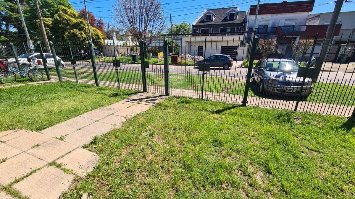 VENTA DUPLEX 3 AMB COCHERA CASTELAR NORTE