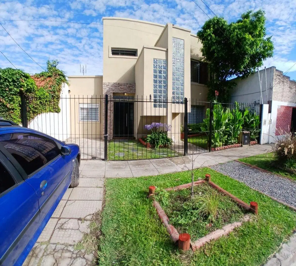 VENTA CASA 5 AMBIENTES C/COCHERA ITUZAINGO NORTE 5