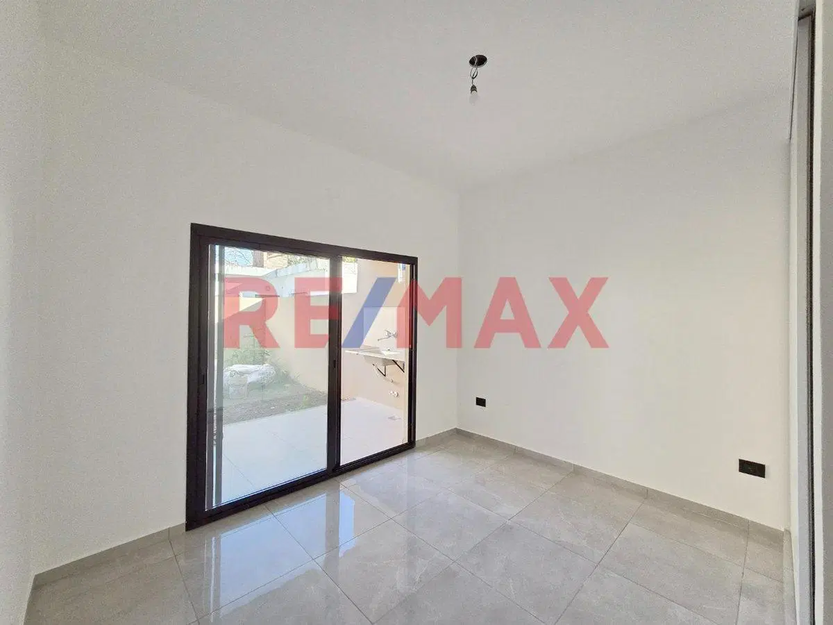 PH 2 AMB VENTA CASTELAR CON PATIO COCHERA OPCIONAL 2