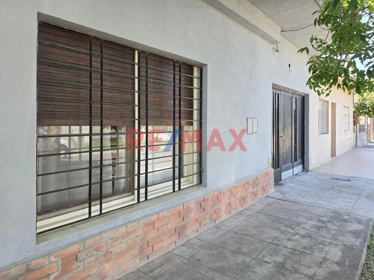 VENTA IMPECABLE PH TIPO CASA 4 AMBIENTES MUÑIZ 4