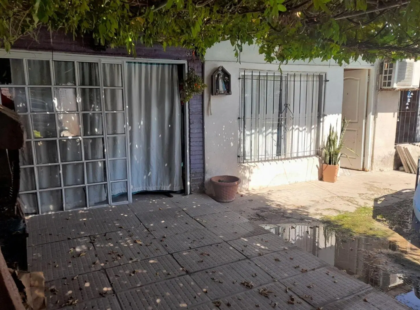 CASA en VENTA DE 4 AMBIENTES con patio en MORON 5