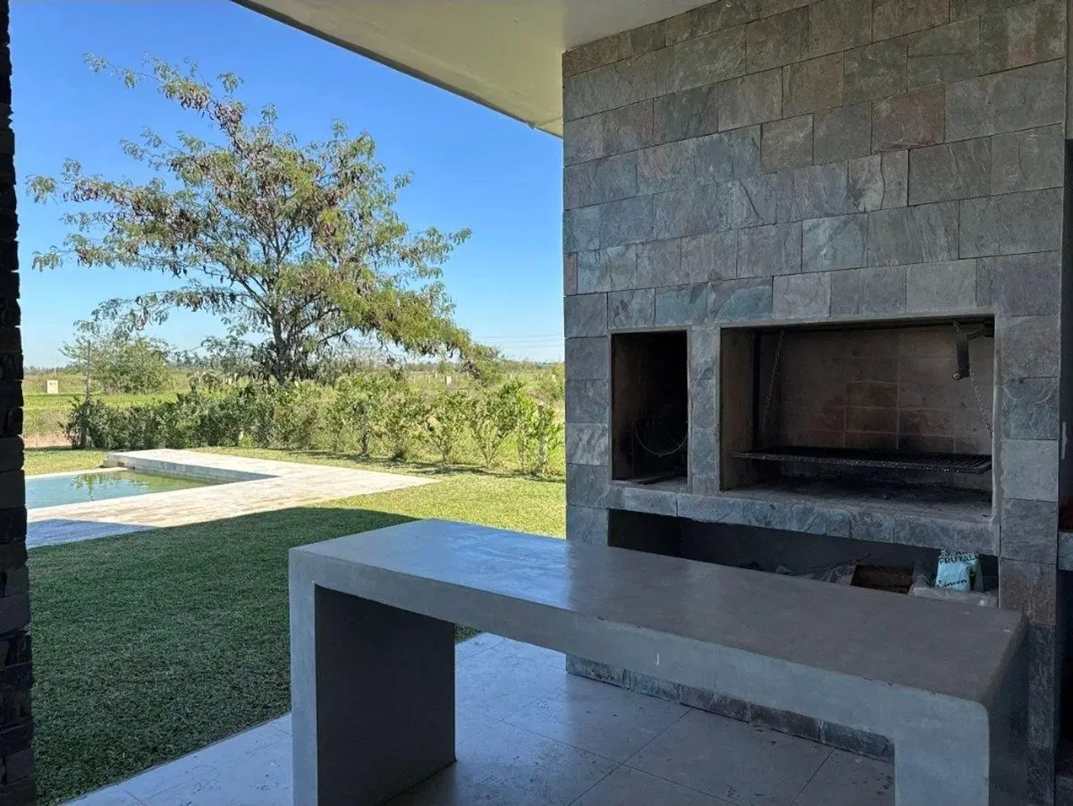 VENTA CASA 4 AMB PISCINA CONDOMINIO SAN FERMIN 2