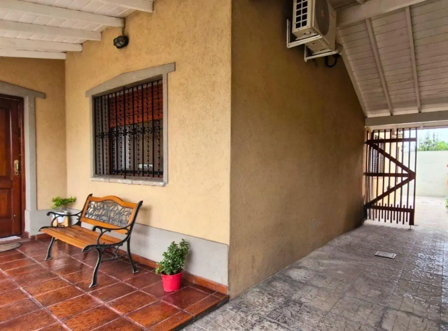 VENTA CASA 3 AMBIENTES HURLINGHAM APTO CREDITO 4