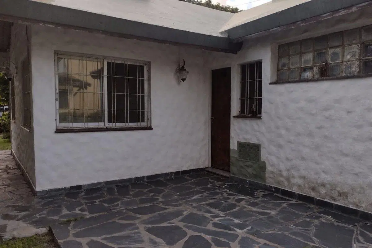VENTA CASA 5 AMB. GRAN LOTE PARQUE PILETA QUINCHO 5