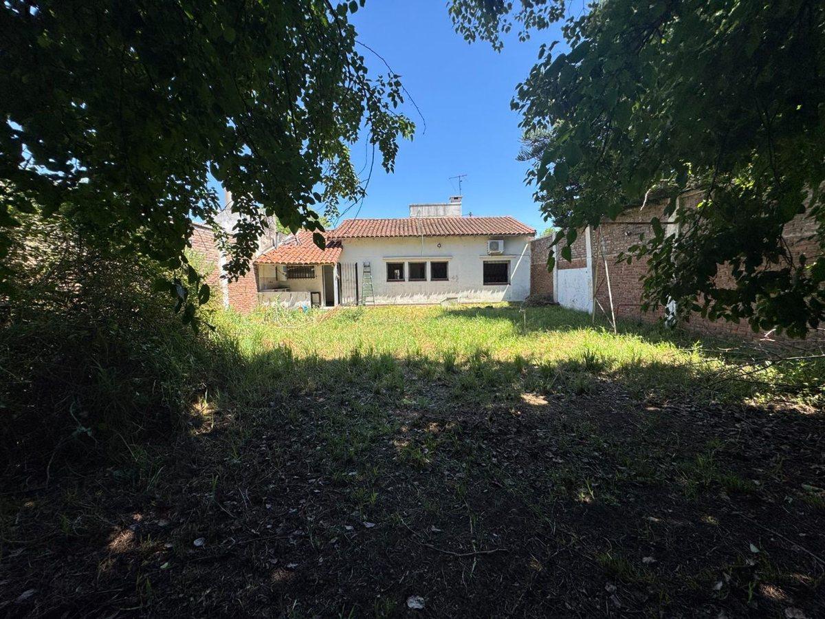 VENTA CASA 4AMB PADUA ESTACION CON PARQUE LIBRE