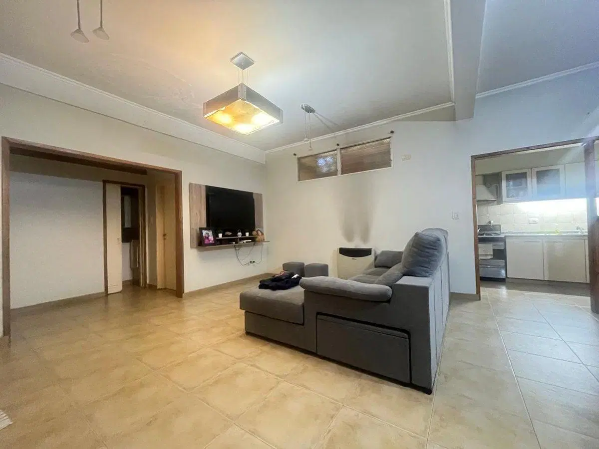 CASA MULTIFAMILIAR LIBERTAD EXCELENTE OPORTUNIDAD 2