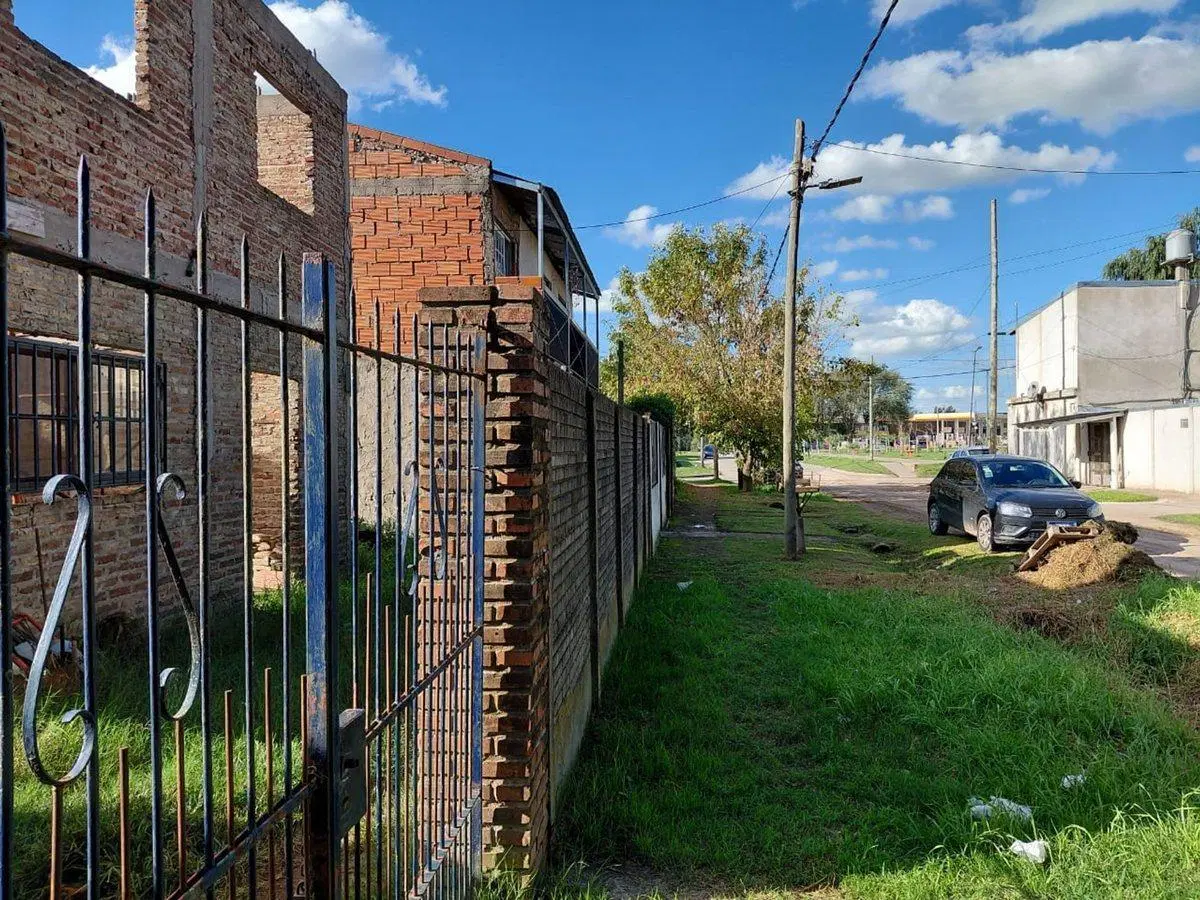 Venta Lote 200m2 a metros de Terminal San Vicente 5
