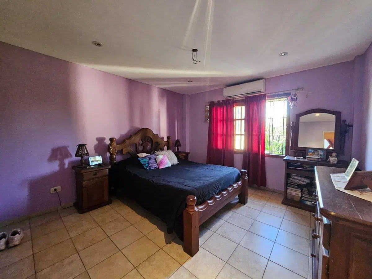 VENTA CHALET-4 AMBIENTES-CASTELAR NORTE 5