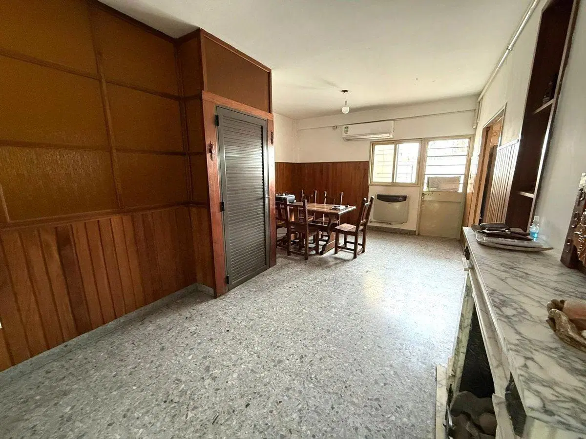 Casa en Venta 6 ambientes en Morón con Taller 3