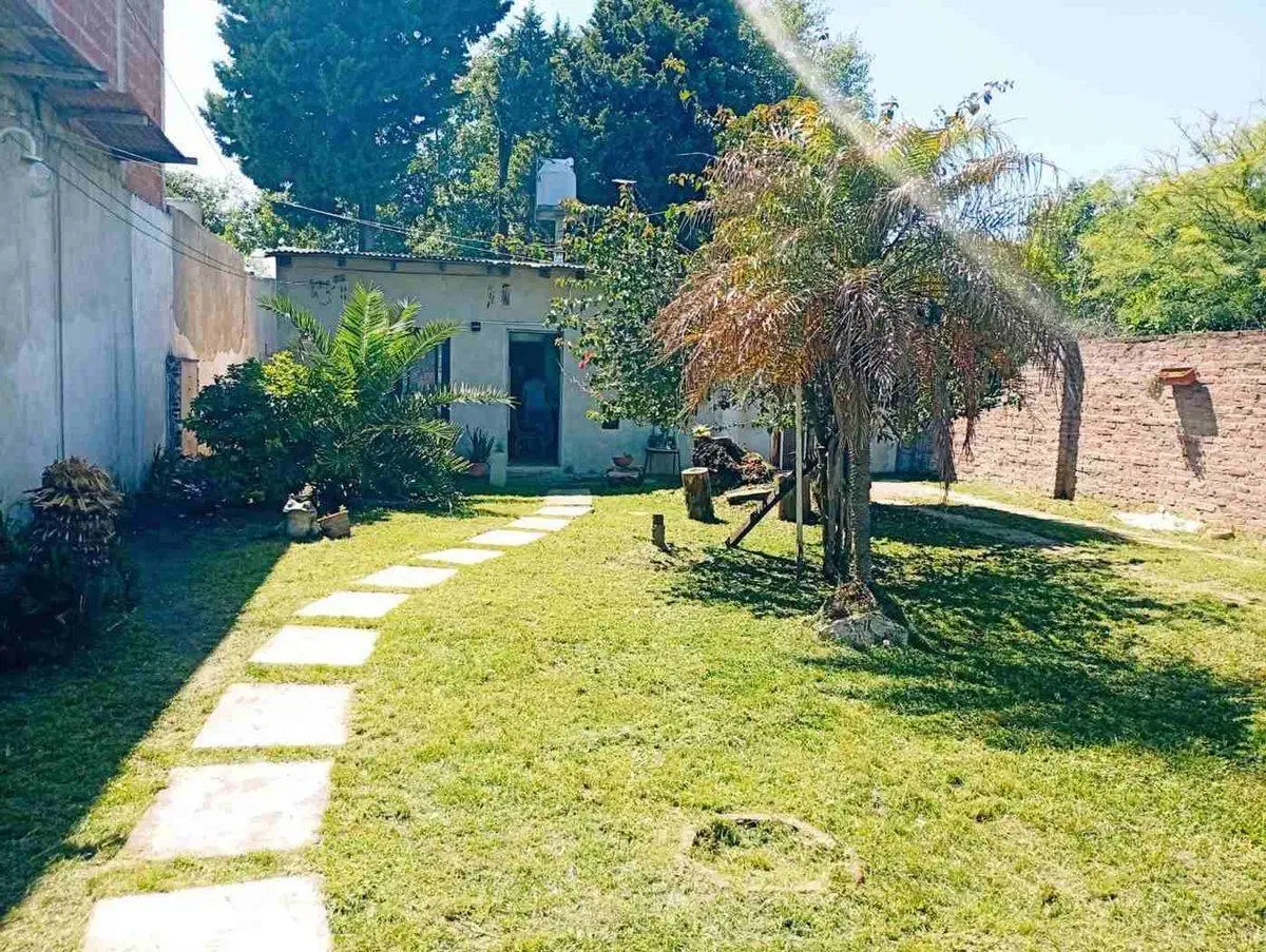 venta casa 4 amb RECICLADA jardín y pileta Merlo 4