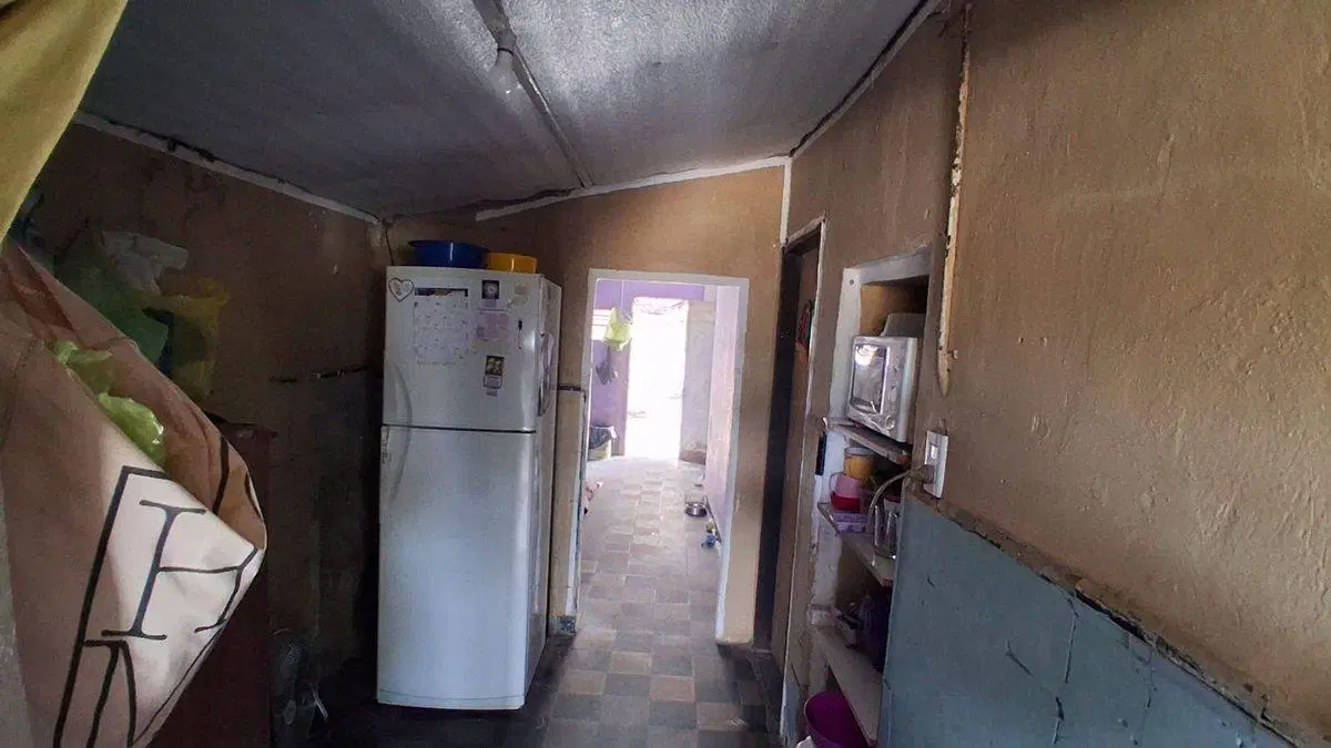 VENTA CASA 4 AMBIENTES EN MERLO 2