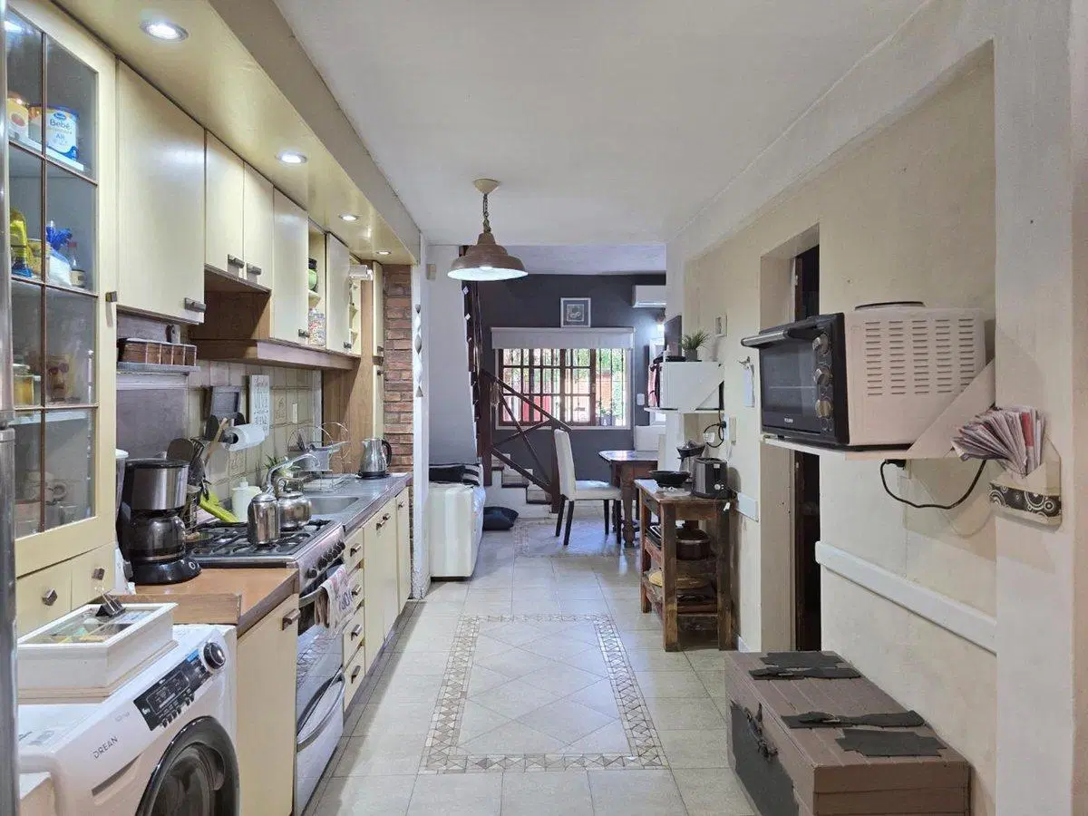 VENTA CASA 5 AMBIENTES CASTELAR NORTE 4