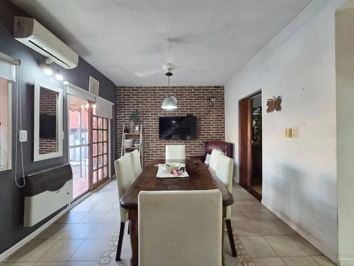 VENTA CASA 5 AMBIENTES CASTELAR NORTE 8