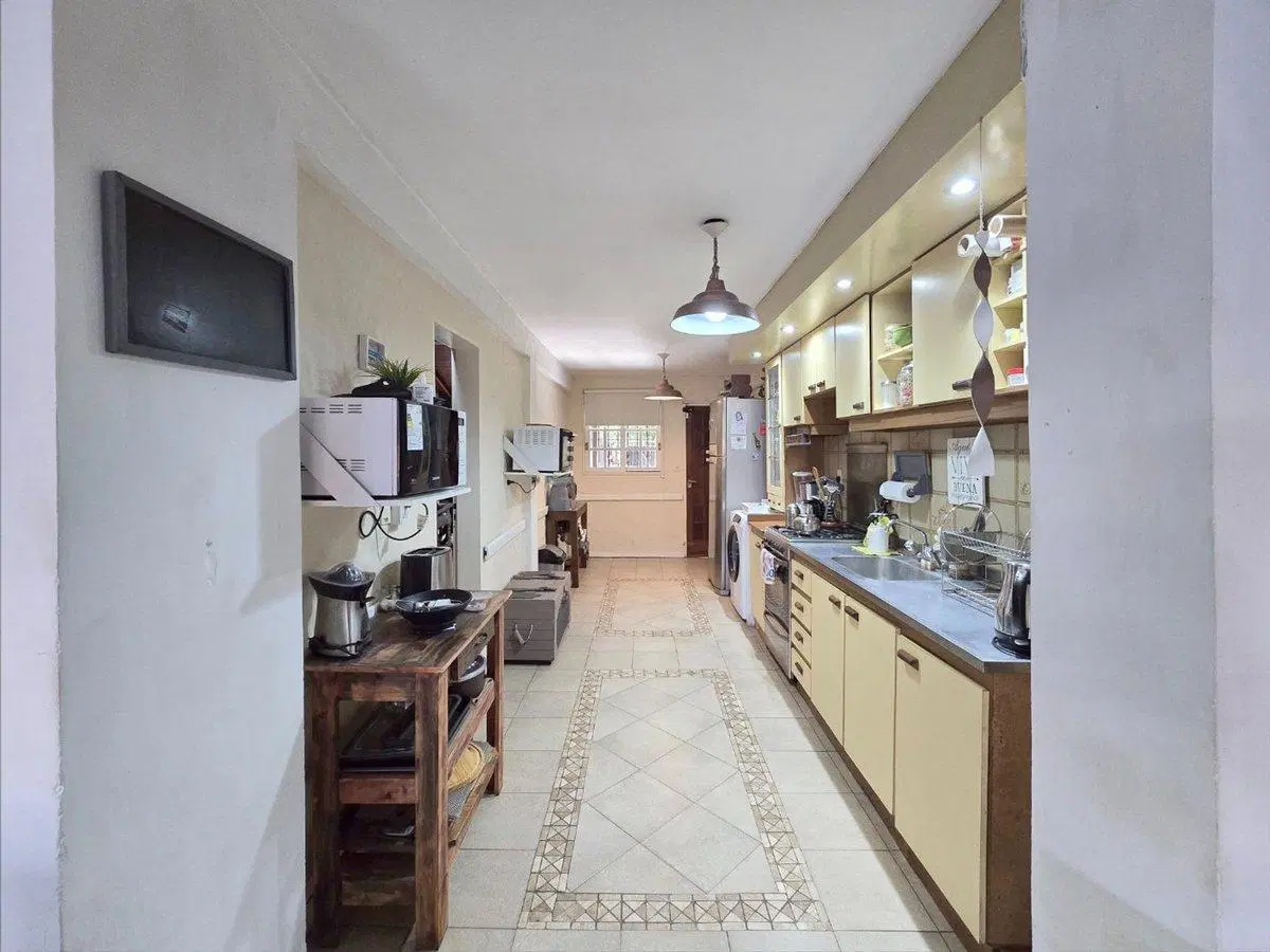 VENTA CASA 5 AMBIENTES CASTELAR NORTE 5