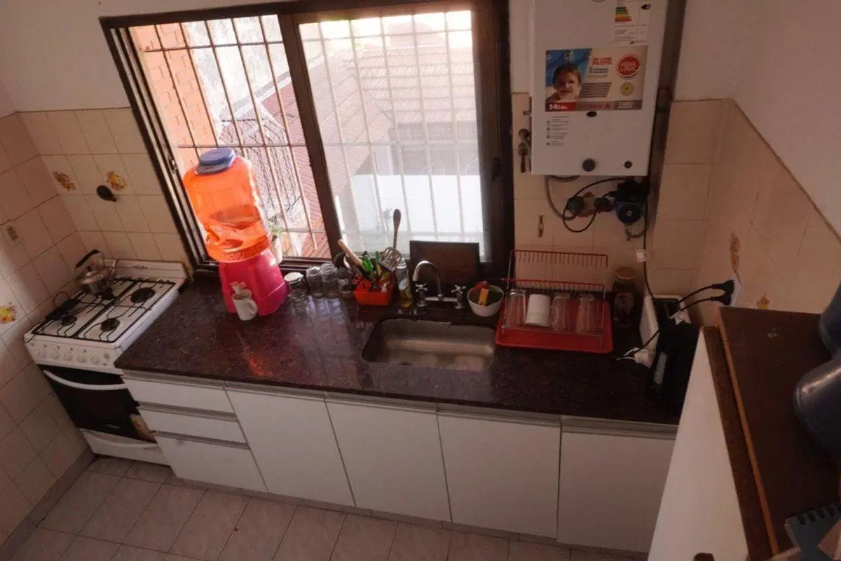 VENTA- CASA 4 AMB PILETA AMPLIA COCHERA SAN JUSTO 8