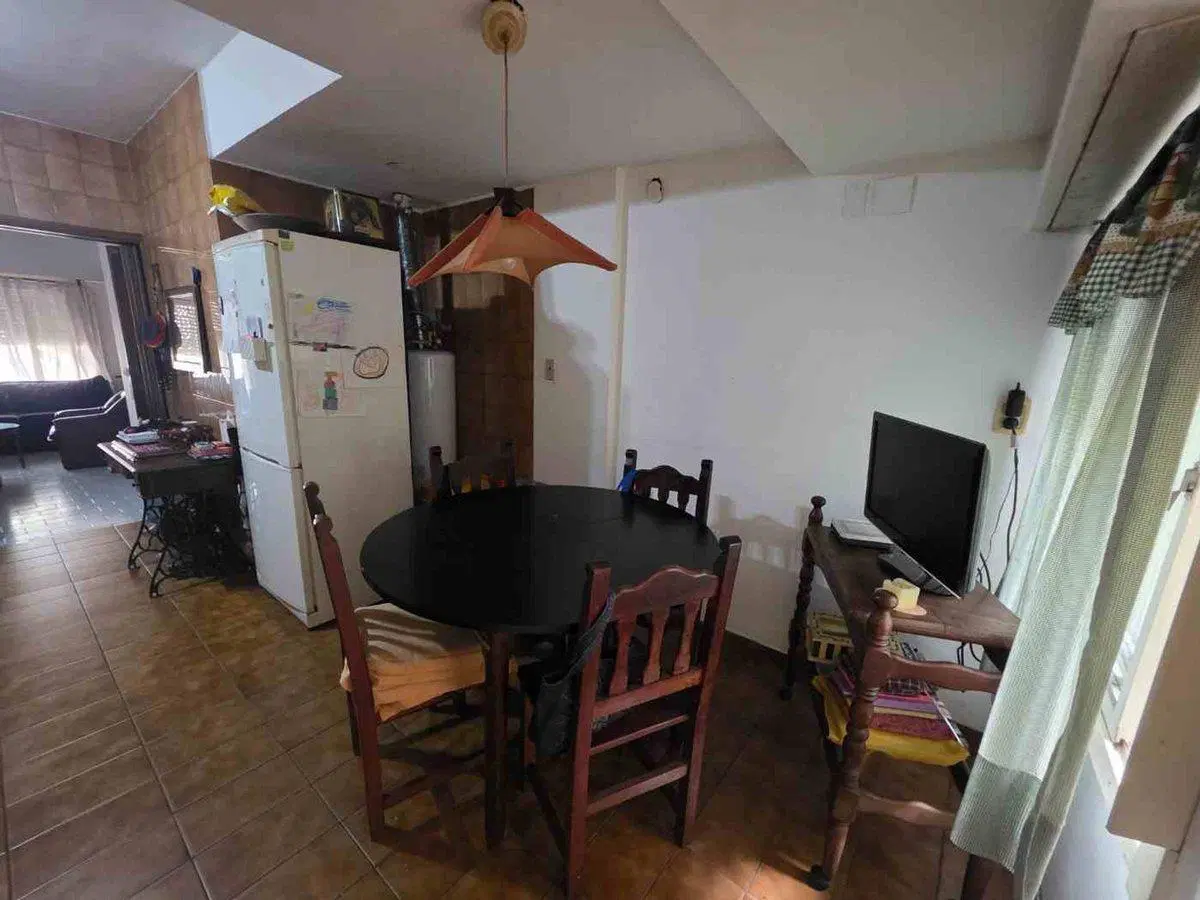 VENTA CASA 5 AMBIENTES CASTELAR NORTE 8