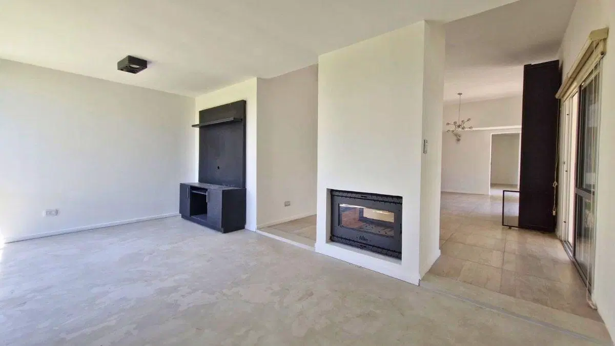 VENTA CASA HARAS SAN PABLO GRAL RODRIGUEZ 3