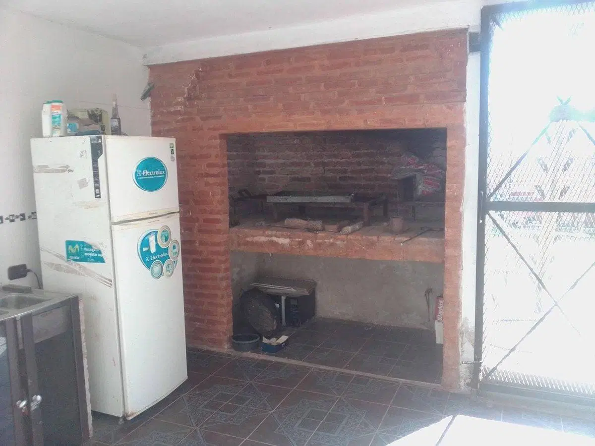 Venta Casa 5 amb + depto 2 amb, a mtrs R6 Campana 3