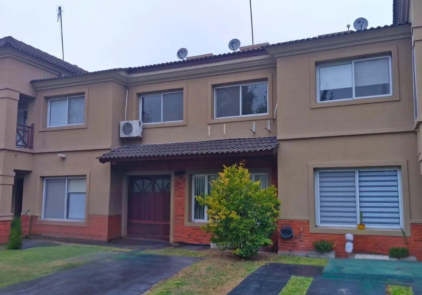 ALQUILER CASA 4 AMBIENTES  AlLTOS DEL SOL 5